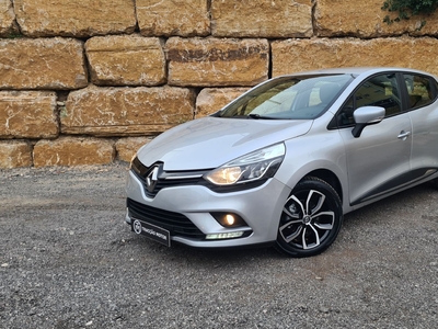 Renault Clio 1.5 dCi Zen com 82 601 km por 14 750 € Tracção Motor | Lisboa