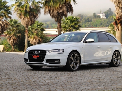 Audi A4 2.0 TDi Multitronic S-line com 104 010 km por 24 500 € VRP Automóveis | Porto