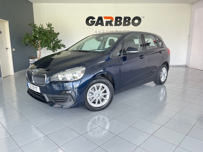 BMW Serie-2 216 d Advantage com 56 044 km por 19 950 € Garbbo | Lisboa