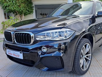 BMW X5 25 d sDrive Pack M com 60 000 km por 44 950 € Stand João Rosa | Faro