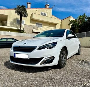 Peugeot 308 1.6 BlueHDi Allure com 141 512 km por 12 950 € Óscar Leal Automóveis | Aveiro