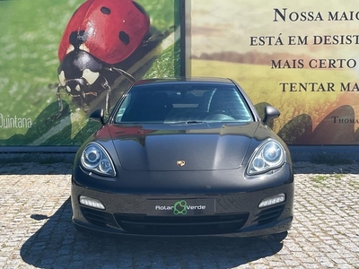 Porsche Panamera Panamera com 151 265 km por 48 500 € Rolar Verde STAND | Braga