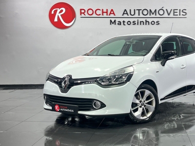 Renault Clio 0.9 TCe Limited Edition com 37 856 km por 12 199 € Rocha Automóveis - Matosinhos | Porto