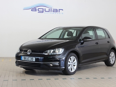 Volkswagen Golf 1.0 TSI Confortline com 41 000 km por 16 900 € Aguiar Automóveis | Porto