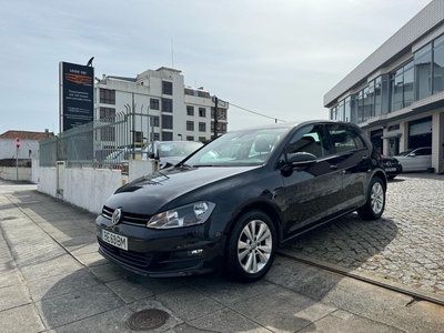 Volkswagen Golf 1.6 TDi Highline DSG com 163 414 km por 14 900 € Look Car Automóveis | Porto