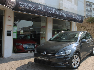 Volkswagen Golf 1.6 TDi Trendline com 104 876 km por 19 990 € AutoProvaganha | Lisboa