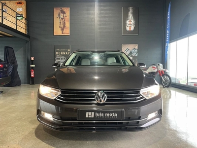 Volkswagen Passat 1.6 TDi Confortline com 129 000 km por 19 400 € LUIS MOTA AUTOMOVEIS | Porto