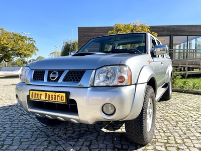 Nissan Navara 2.5 dCi CD LE com 272 000 km por 16 500 € Vitor&Rosário | Santarém