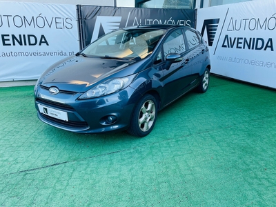 Ford Fiesta 1.25 Trend com 127 000 km por 6 900 € Automóveis Avenida | Vila Real