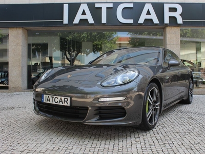 Porsche Panamera S e-Hybrid com 131 343 km por 44 900 € Iatcar | Porto