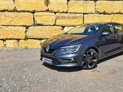 Renault Mégane 1.5 Blue dCi Intens EDC com 53 239 km por 25 350 € Tracção Motor | Lisboa
