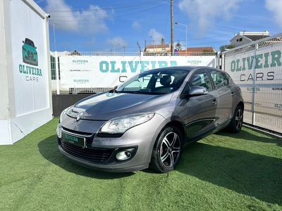 Renault Mégane 1.5 dCi Dynamique S SS com 202 000 km por 8 700 € OliveiraCars | Lisboa
