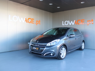 Peugeot 208 1.2 PureTech Allure EAT6 com 82 000 km por 15 900 € Lowage Automóveis | Braga