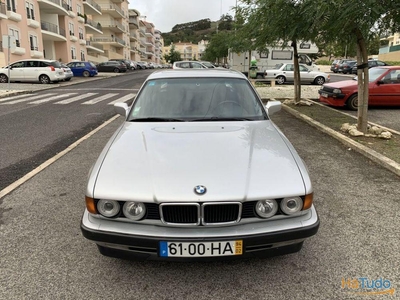 BMW 730 i V8