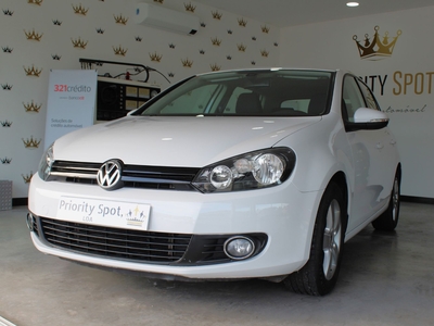 Volkswagen Golf 1.6 TDi Style DSG com 142 000 km por 11 900 € Priority Spot | Aveiro