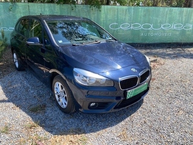 BMW Serie-2 216 d com 168 830 km por 16 000 € Cerqueiras Automóveis | Porto