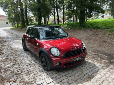 Mini Mini One 1.4 com 142 000 km por 8 990 € Nicolacar | Porto