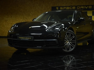 Porsche Panamera 4 E-Hybrid com 88 000 km por 85 900 € SpaceDrive | Coimbra
