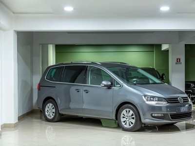 Volkswagen Sharan 2.0 TDi Blue Confortline com 117 165 km por 24 900 € LFA | Lisboa