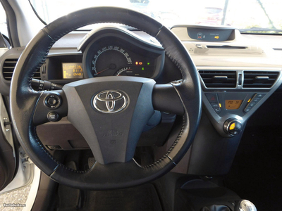 Toyota iQ 1.33 VVT