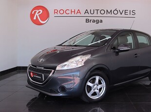 Peugeot 208 1.2 VTi Active com 83 339 km por 8 690 € Rocha Automóveis - Braga | Braga