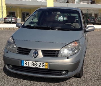 Renault Scénic 1.5 DCi Exclusive P.V.P: 5.700€