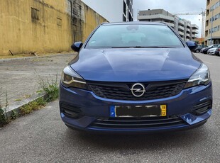 Opel Astra Ult Sports Tourer 1.2Turbo 130cv | Dez19 | Excelente Estado Ramalde •