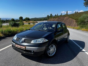 Renault Mégane 1.5 dCi C. Dynamique com 272 000 km por 2 990 € Low Cost Cars | Porto