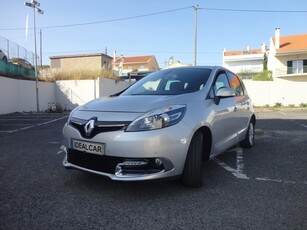 Renault Scénic 1.5 dCi Expression SS com 142 368 km por 11 900 € Idealcar | Lisboa