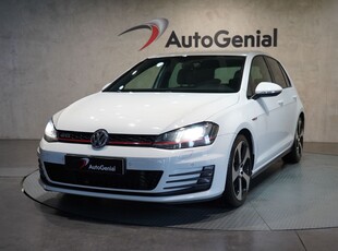 Volkswagen Golf 2.0 TSi GTi DSG Performance com 137 120 km por 28 990 € AutoGenial Comércio de Automóveis, Lda | Porto