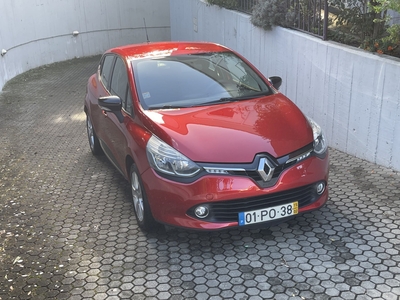 Renault Clio 0.9 TCE Limited por 8 450 € Maxauto Carcavelos | Lisboa