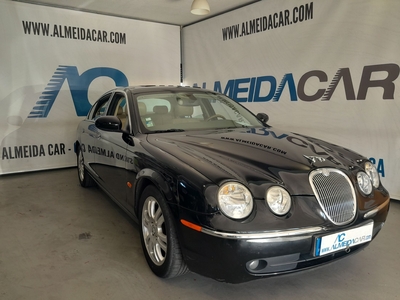 Jaguar S-Type 3.0 V6 Executive Auto. por 9 990 € AlmeidaCar | Porto