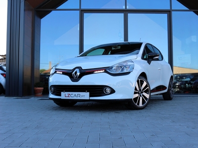 Renault Clio 0.9 TCE Dynamique S por 11 950 € LZCARSOLUTIONS | Santarém