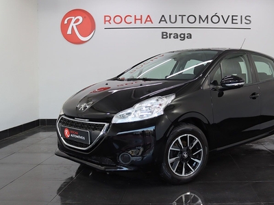 Peugeot 208 1.2 VTi Active com 92 654 km por 8 990 € Rocha Automóveis - Braga | Braga