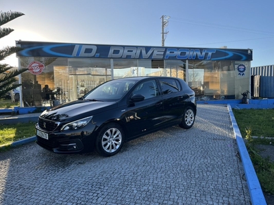 Peugeot 308 1.5 BlueHDi Style com 134 831 km por 13 900 € Drive Point | Porto