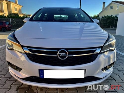 Opel Astra Sports Tourer Business