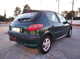 Peugeot 206 2002 - Abaças