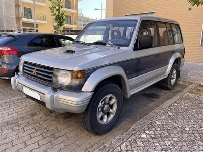 Mitsubishi pajero 7