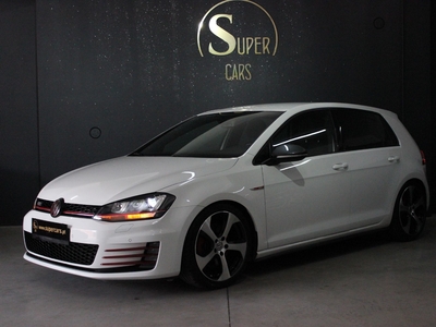 Volkswagen Golf 2.0 TSi GTi DSG por 24 990 € Super Cars | Porto