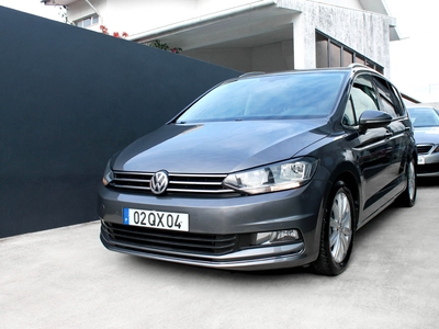 Volkswagen Touran 2.0 TDI Highline por 21 900 € Stand Alto das Torres - Automoveis Lda | Porto