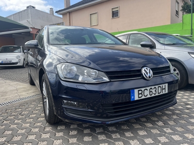 Volkswagen Golf 1.2 TSi Confortline por 13 900 € Standrs | Lisboa