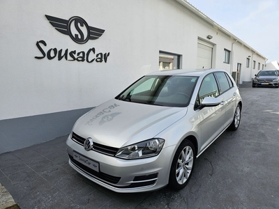 Volkswagen Golf 1.6 TDi Highline DSG por 19 500 € Sousacar | Lisboa