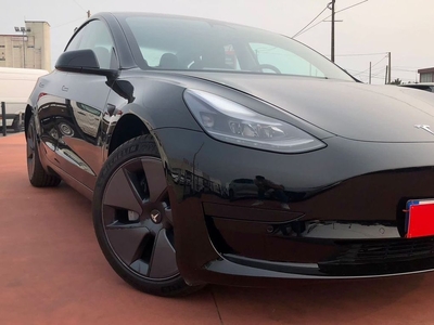 Tesla Model 3 Tração Traseira com 14 325 km por 44 500 € Car7 - Ovar | Aveiro