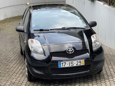 Toyota Yaris 1.0 VVT-i por 7 290 € Maxauto Carcavelos | Lisboa
