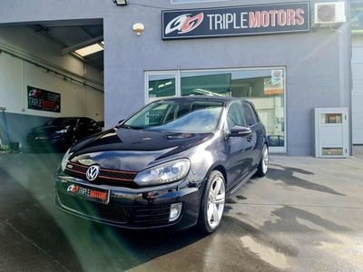 Volkswagen Golf 1.6 TDi Best Edition DSG com 181 000 km por 13 490 € TripleMotors | Porto