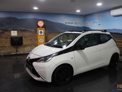 Toyota Aygo X WAVE TOUCH OPEN