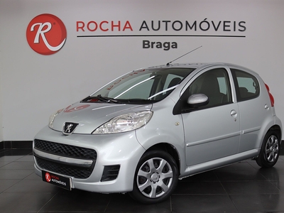 Peugeot 107 1.0 Trendy E4 com 128 643 km por 5 950 € Rocha Automóveis - Braga | Braga