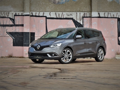 Renault Scénic 1.7 Blue dCi Limited com 100 000 km por 22 990 € CalhambeQ | Setúbal