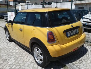 Mini Mini One 1.4 com 190 025 km por 7 900 € Trigo & Falcão Car | Setúbal