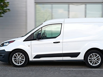 Ford Transit Connect Outro
